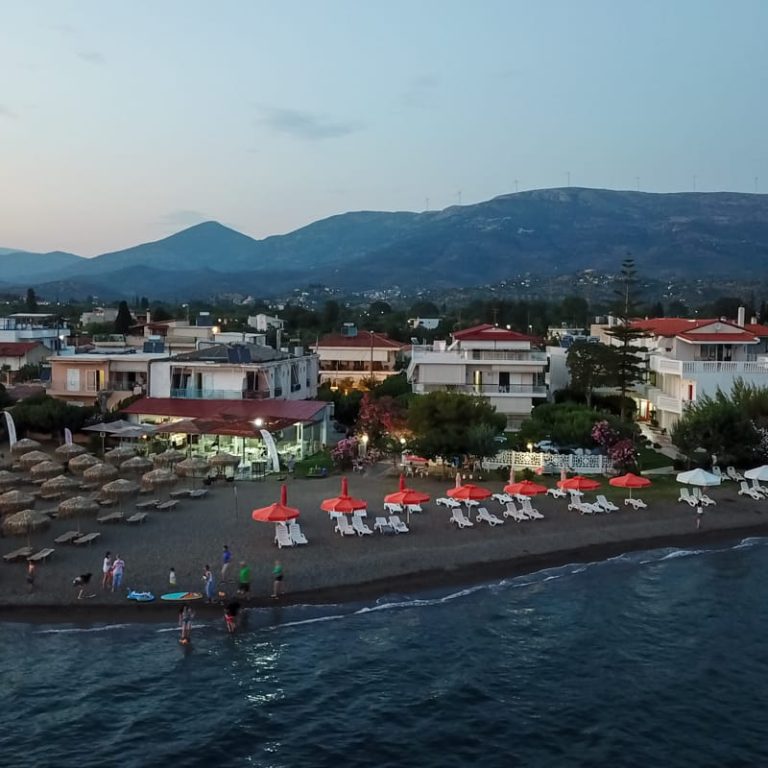 Akrogiali beach rooms
